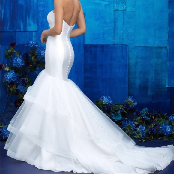 COPY - Allure 9416 Wedding Dress - Picture 2 of 4